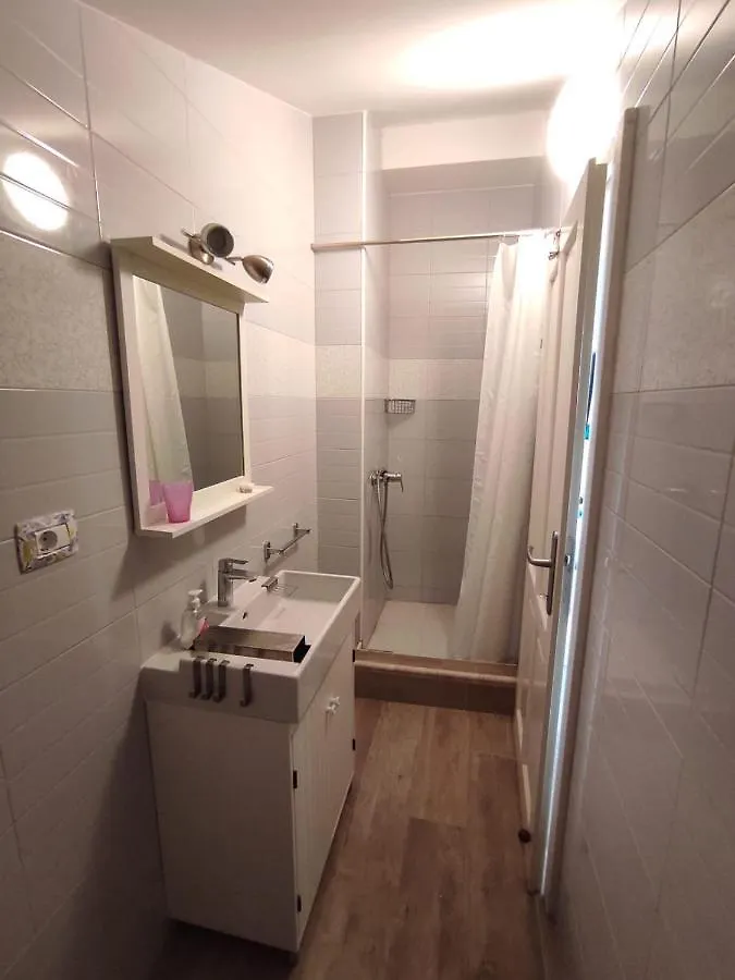 House Valun 42 Apartment 0*,  Croatia