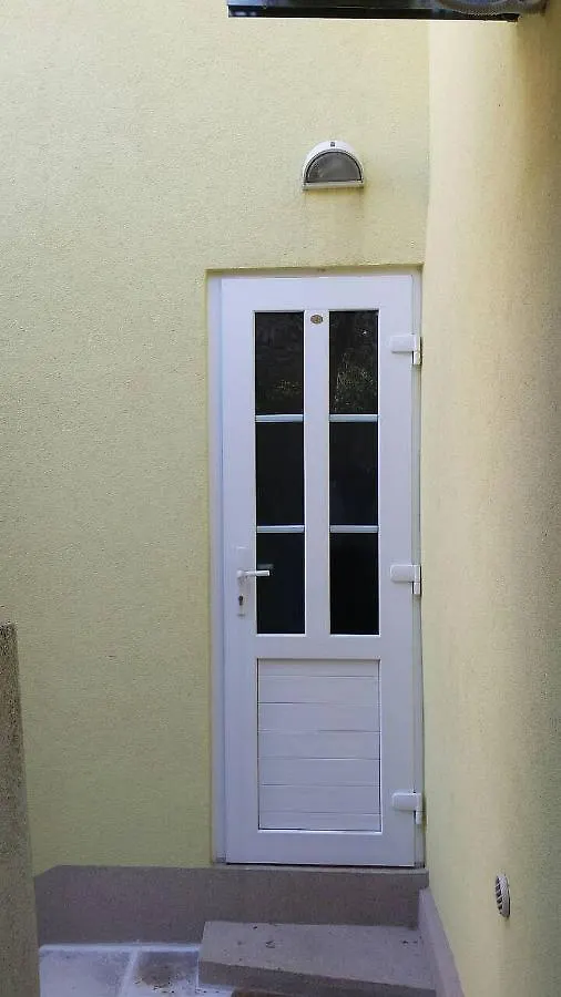 House Valun 42 Apartment