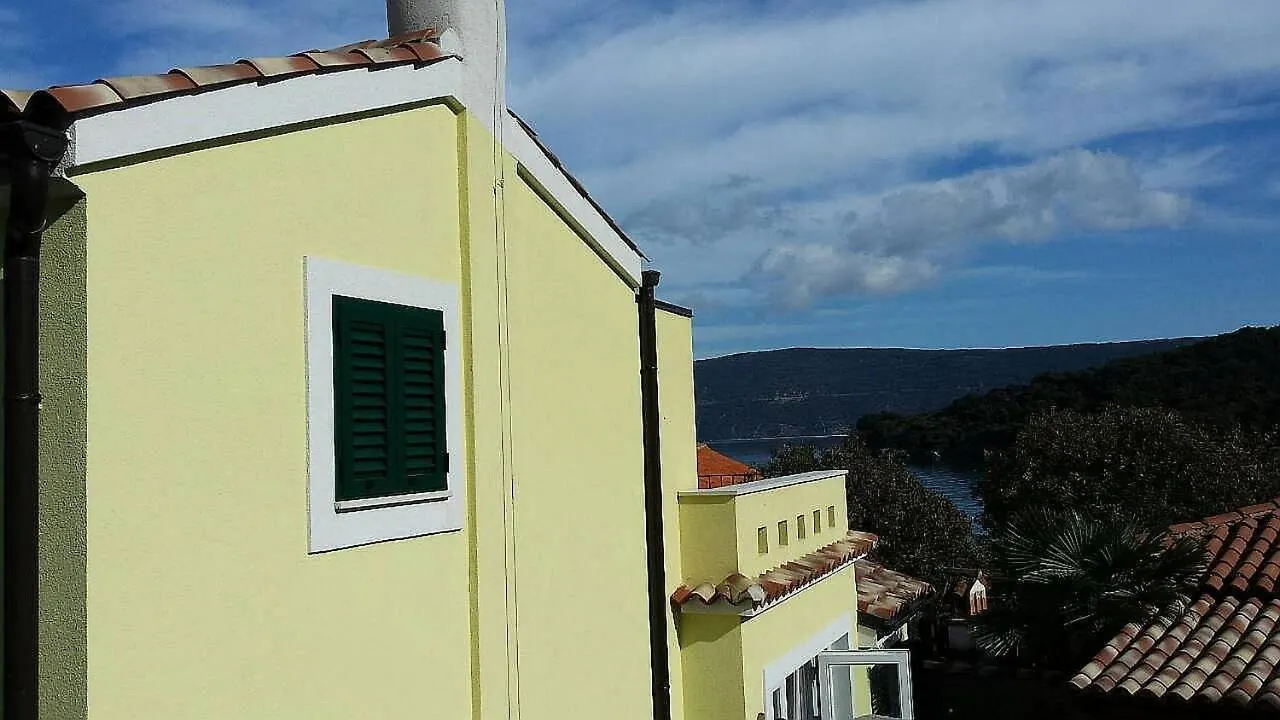 House Valun 42 Apartment 0*,